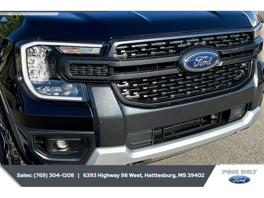 New 2025 Shadow Black Ford XLT image 22