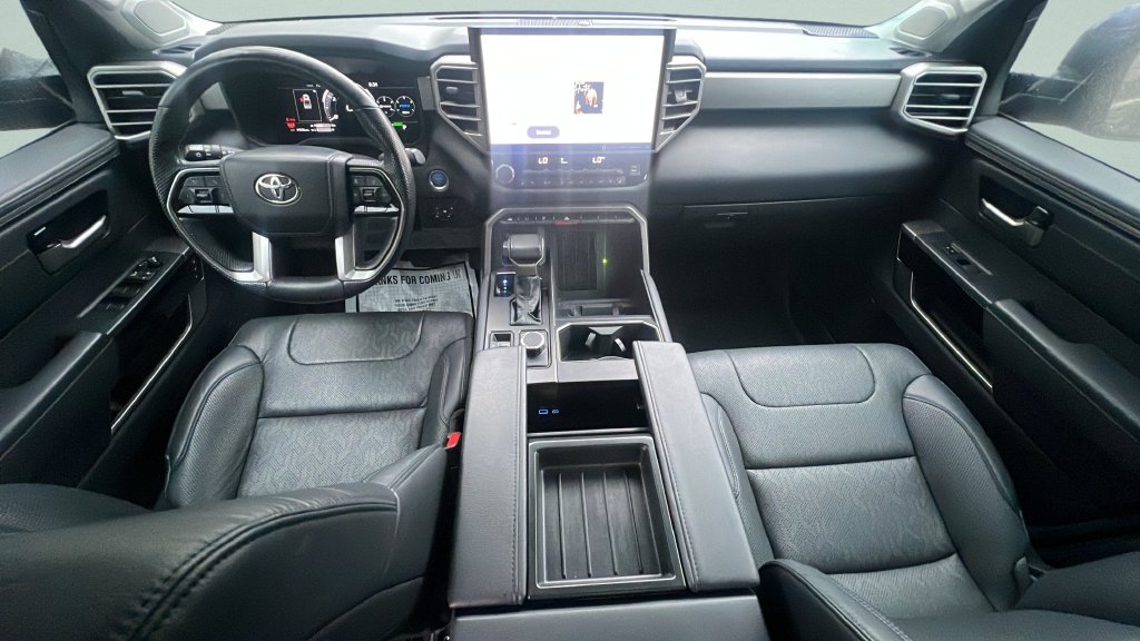 Used 2023  Toyota Limited image 11