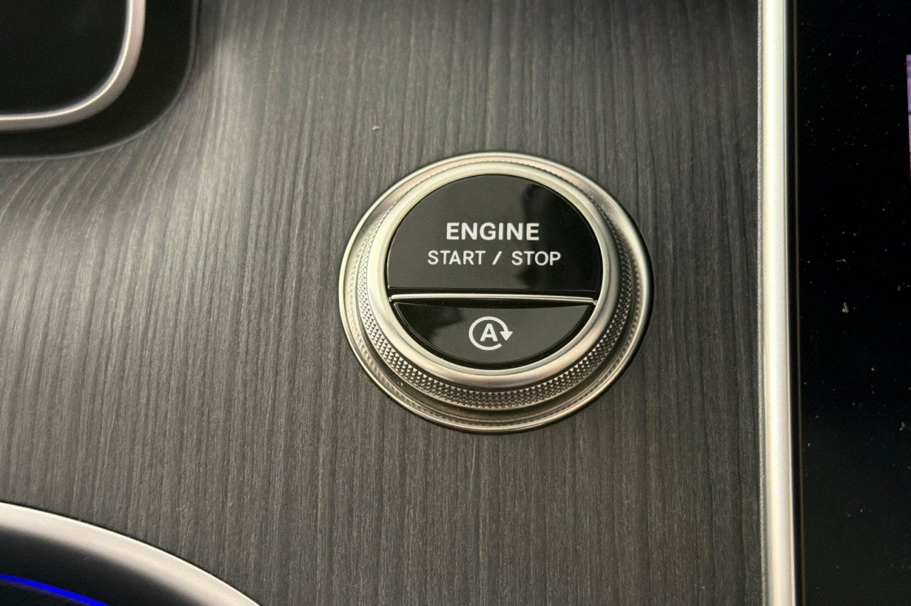 Used 2026 GRAPHITE GREY METALL Mercedes-Benz CLE 300 image 23