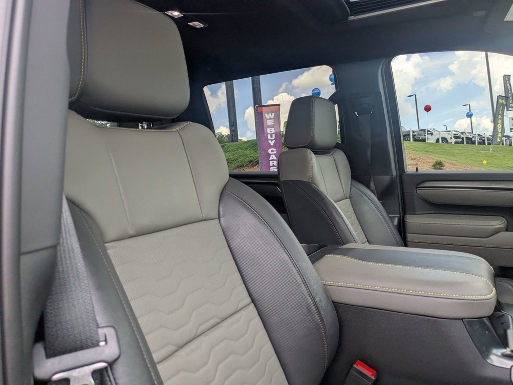 Used 2025 Black Chevrolet ZR2 image 26