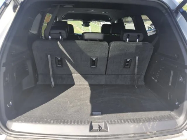 Used 2026 Summit White GMC Elevation image 9