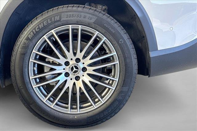 New 2026 Polar White Mercedes-Benz GLC 300 image 59