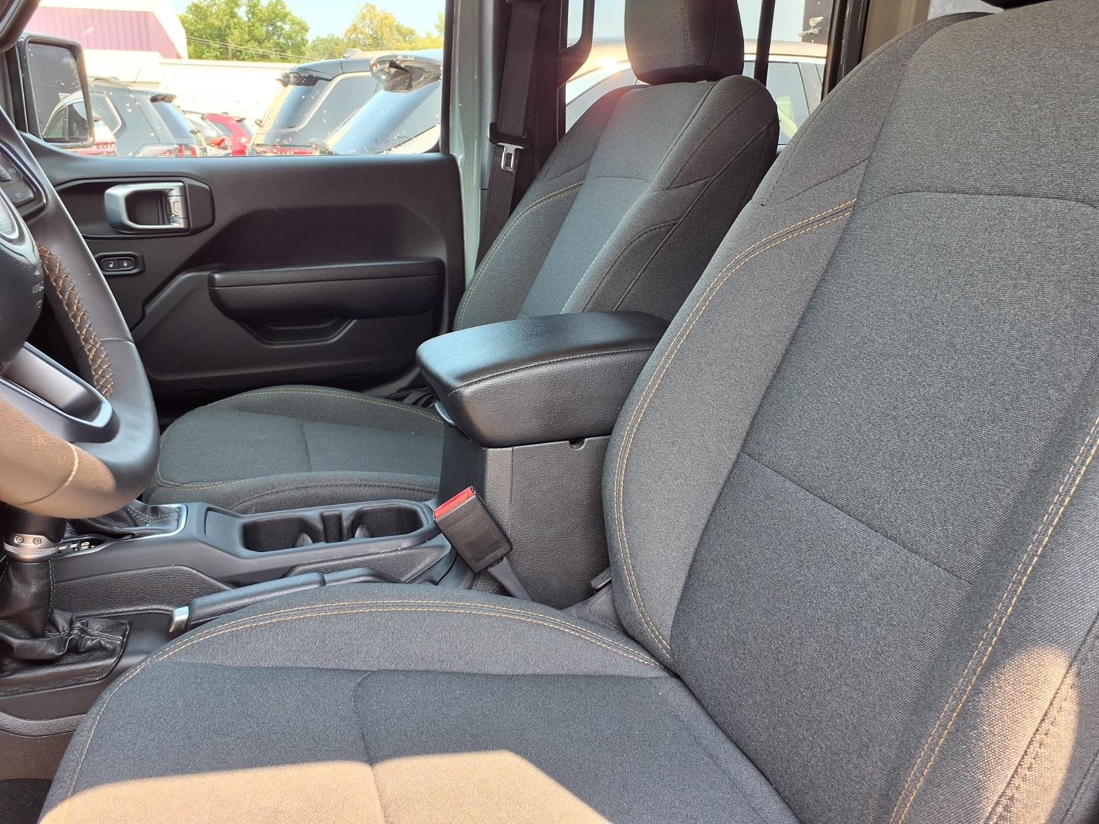 Used 2024 Earl Clear Coat Jeep Sport image 3