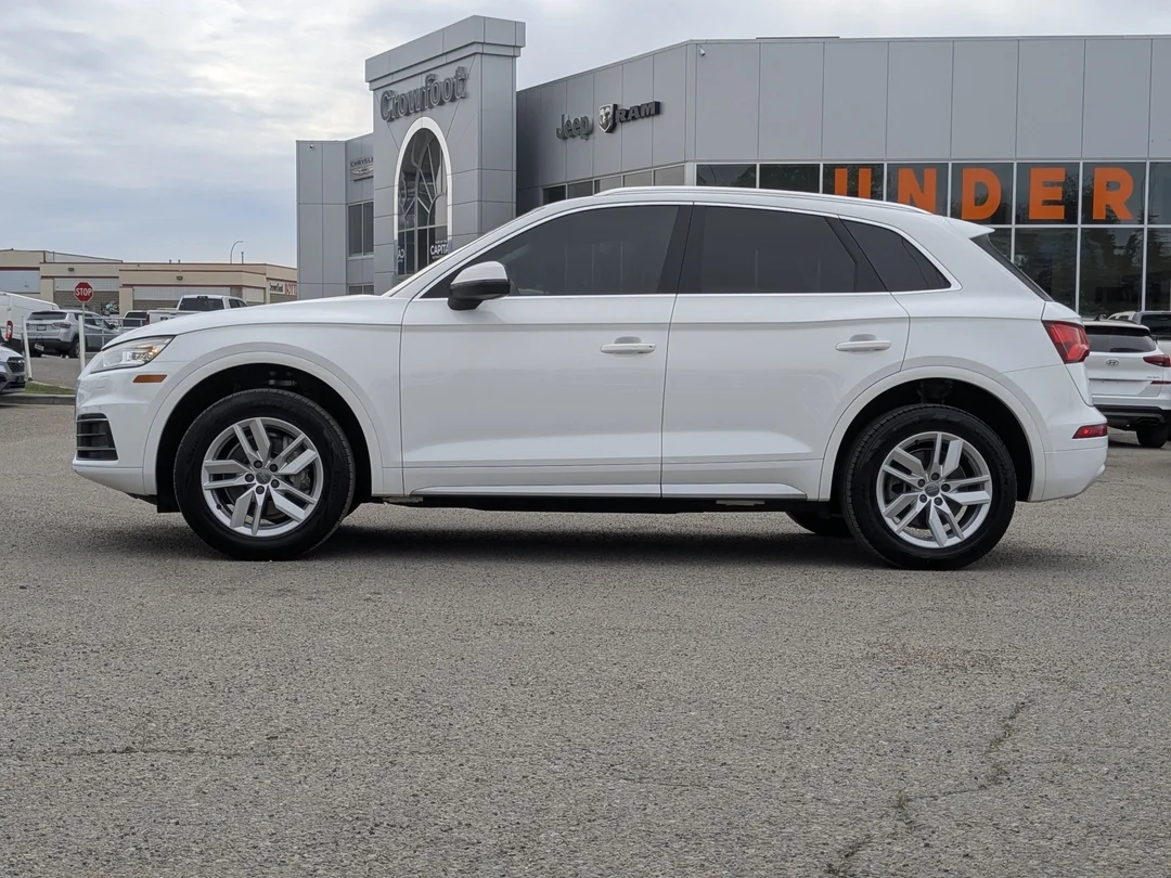 Certified Used 2020 White Audi Komfort - - AWD - Leather - LOW KMS & More! image 5