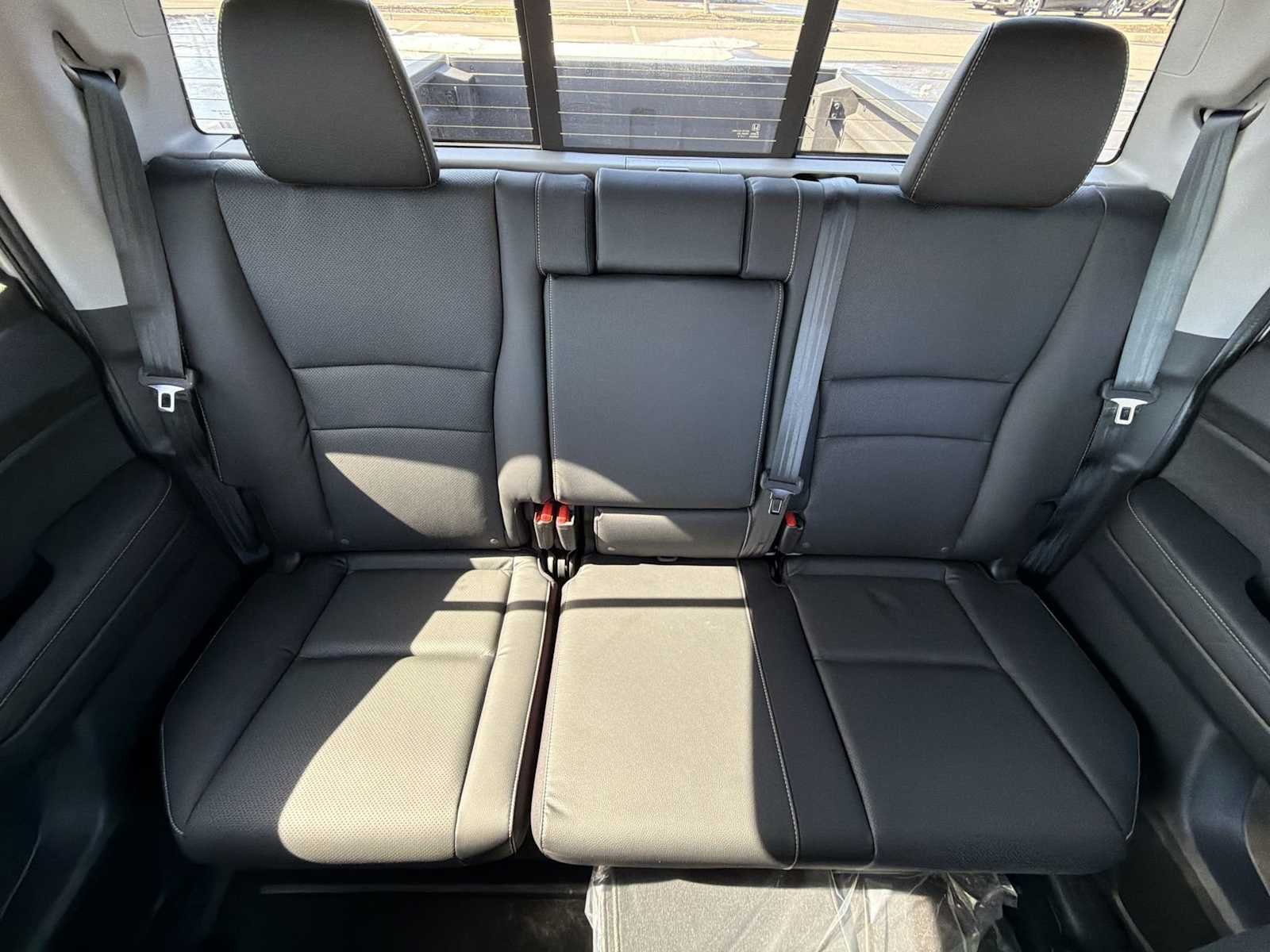 New 2026 Solar Silver Metallic Honda RTL image 13
