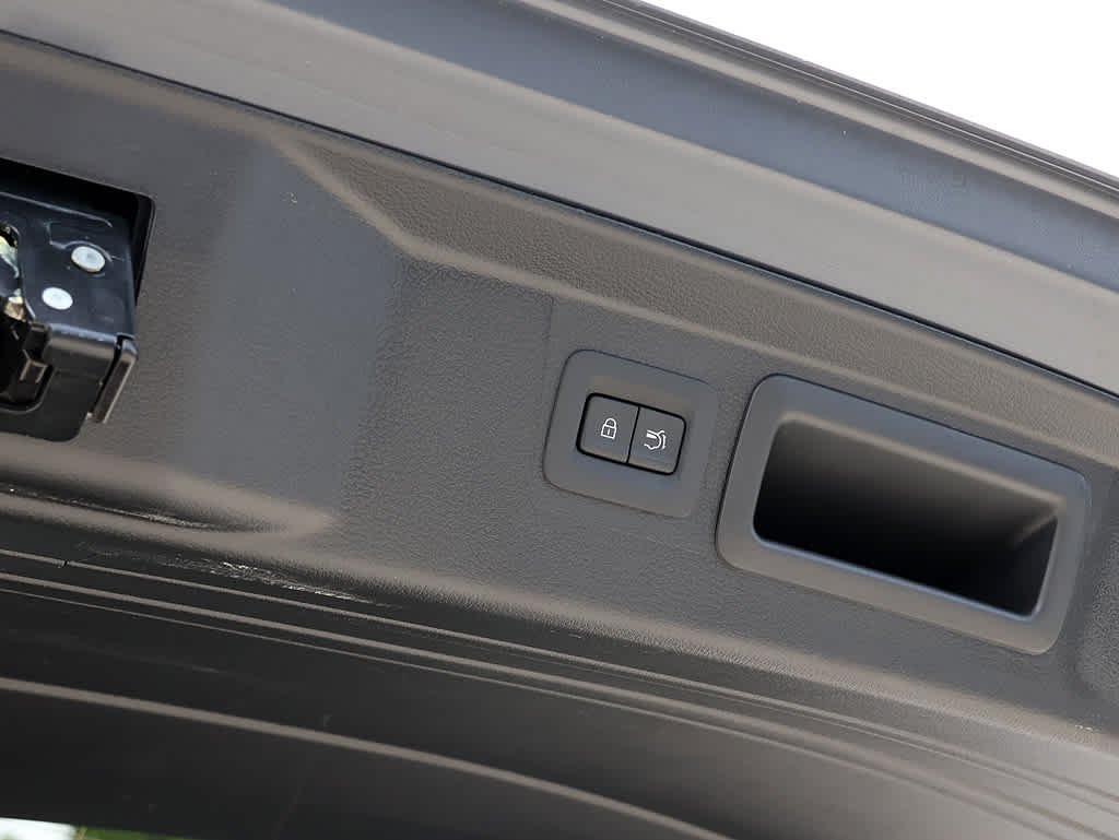 Used 2025 Polymetal Gray Metallic Mazda Premium Package image 26