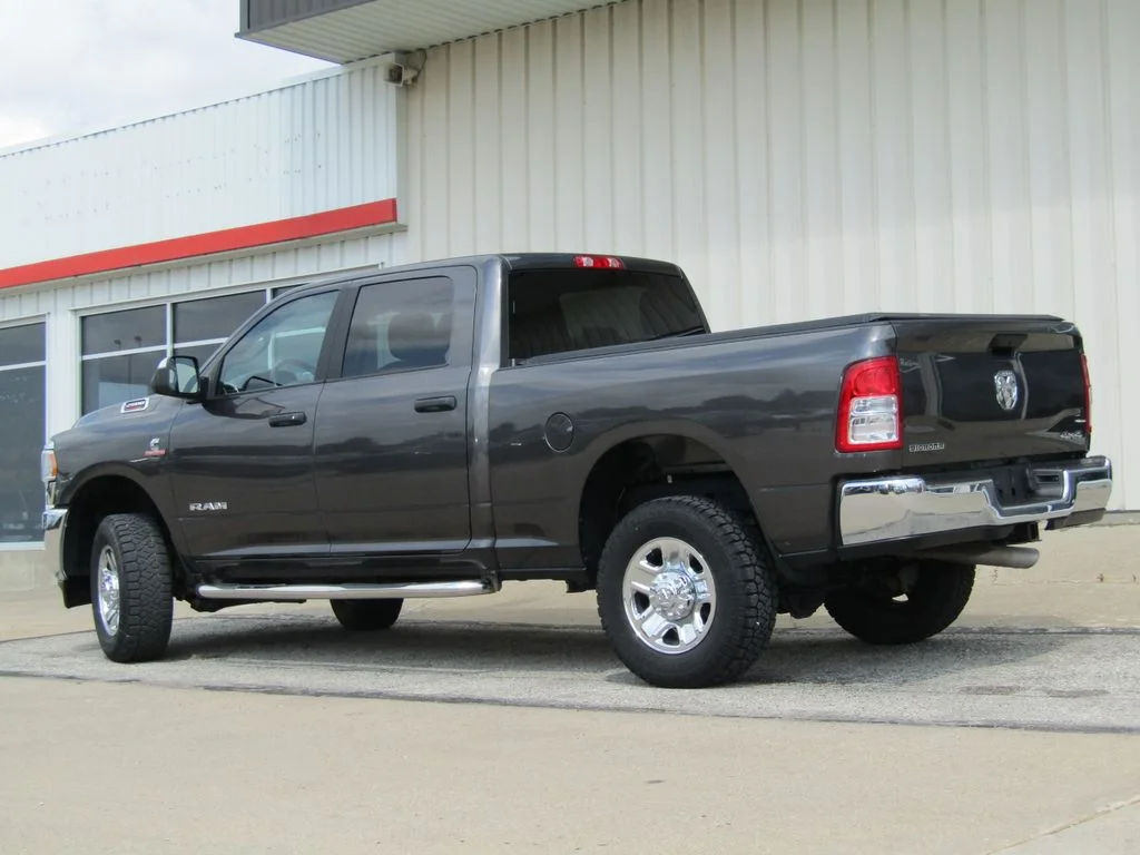 Used 2022 Granite Crystal Clearcoat Metallic Ram Big Horn image 10