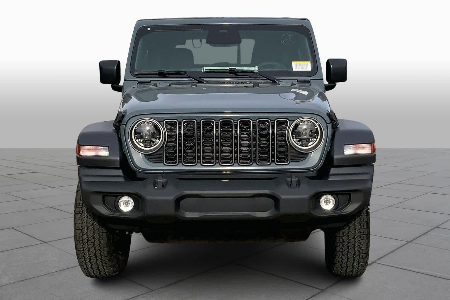 New 2026 Anvil Clear-Coat Exterior Paint Jeep Sport S image 3