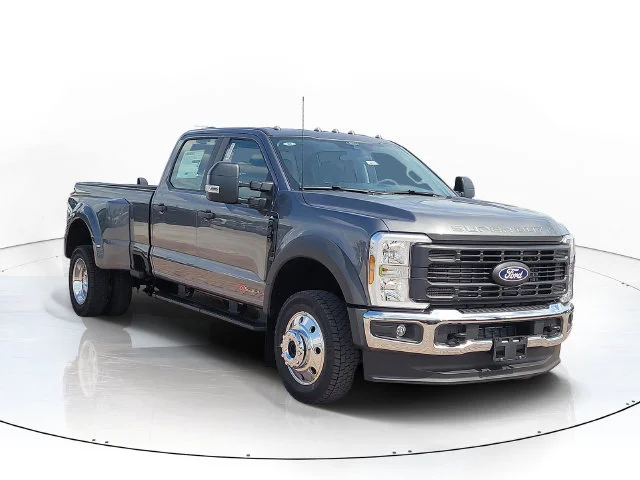 New 2027 Gray Metallic Ford XL 4WD CREW CAB image 3
