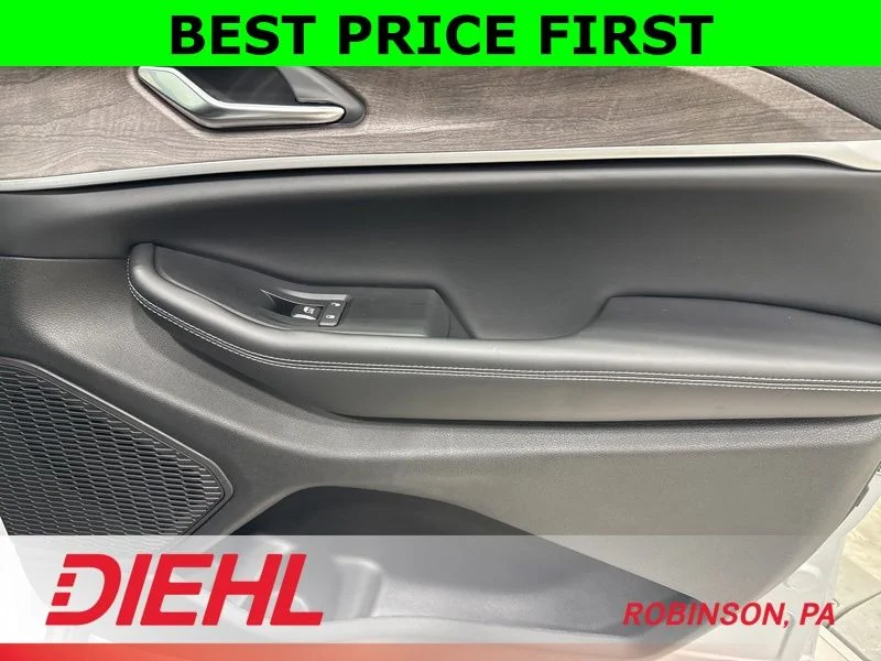 New 2026 Silver Zynith Exterior Paint Jeep Laredo image 15