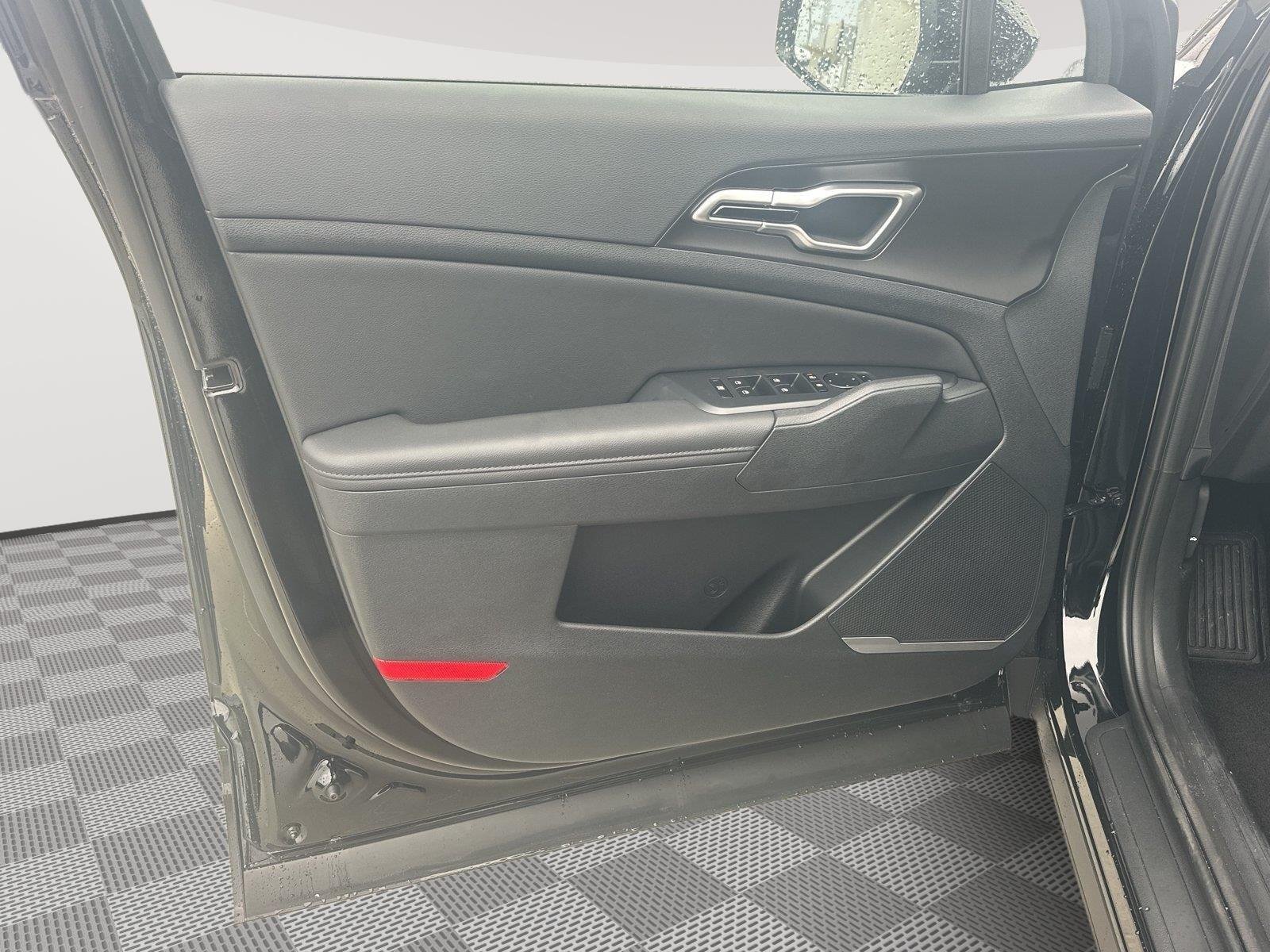 New 2027 Ebony Black Kia EX image 7