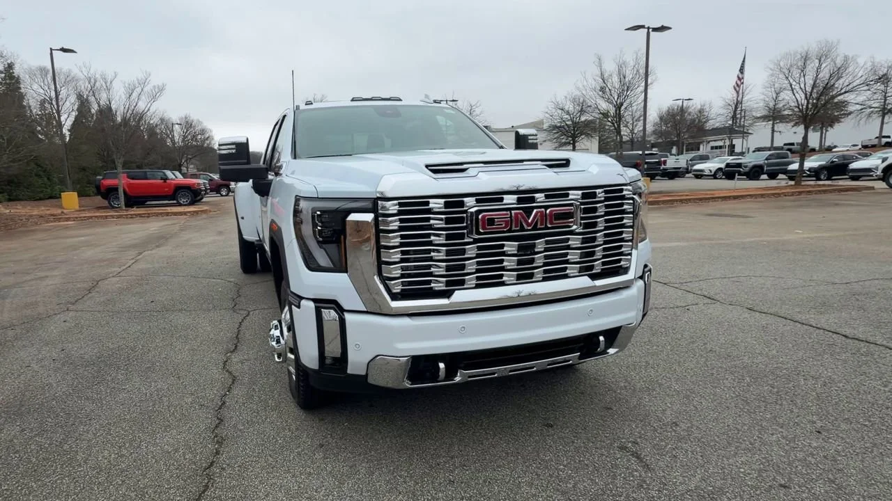 New 2026 Glacier White Tricoat GMC Denali DRW image 3