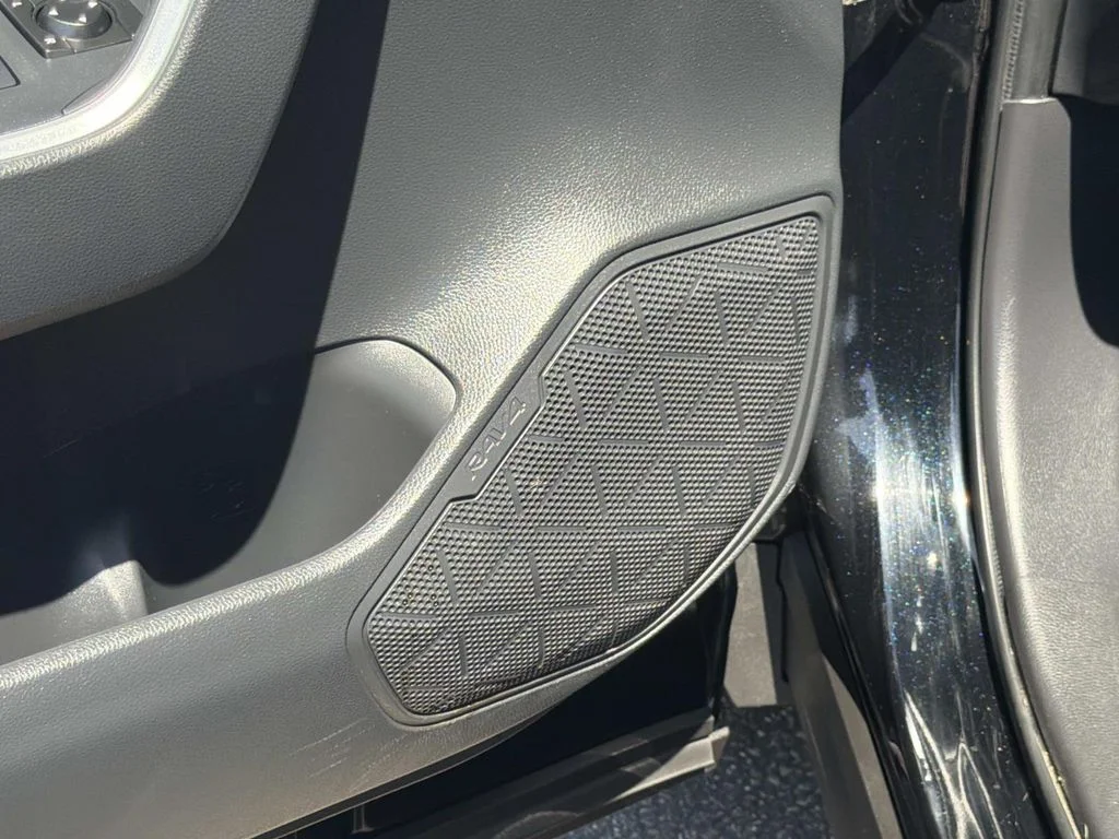 Used 2019 Midnight Black Metallic Toyota Limited image 22