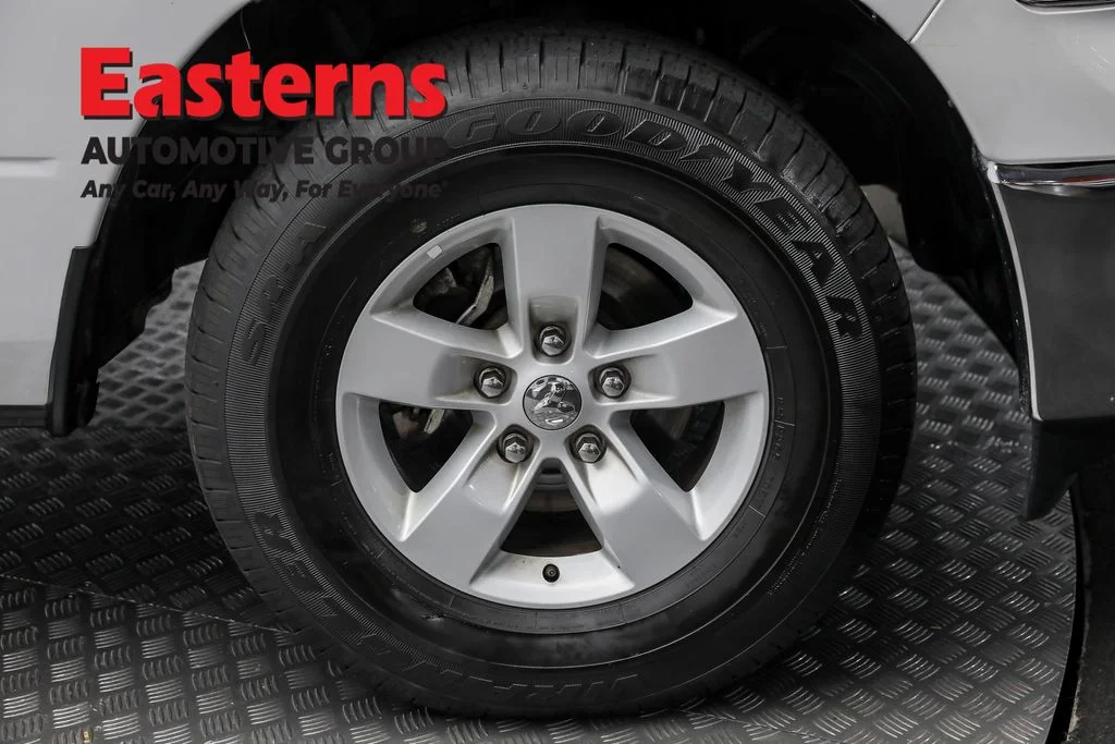 Used 2023 White Ram SLT image 29