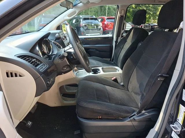 Used 2013 Gray Dodge SXT image 20