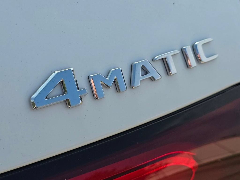 New 2026 Polar White Mercedes-Benz GLC 300 image 43