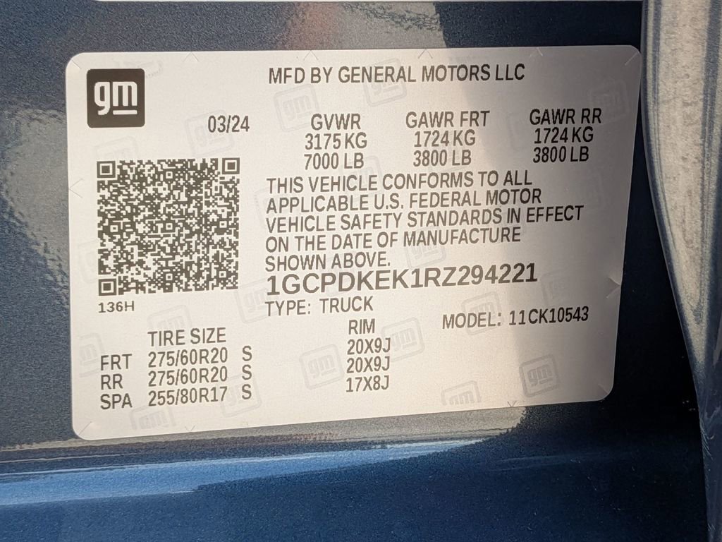 Used 2024 Lakeshore Blue Metallic Chevrolet LT (2FL) image 26