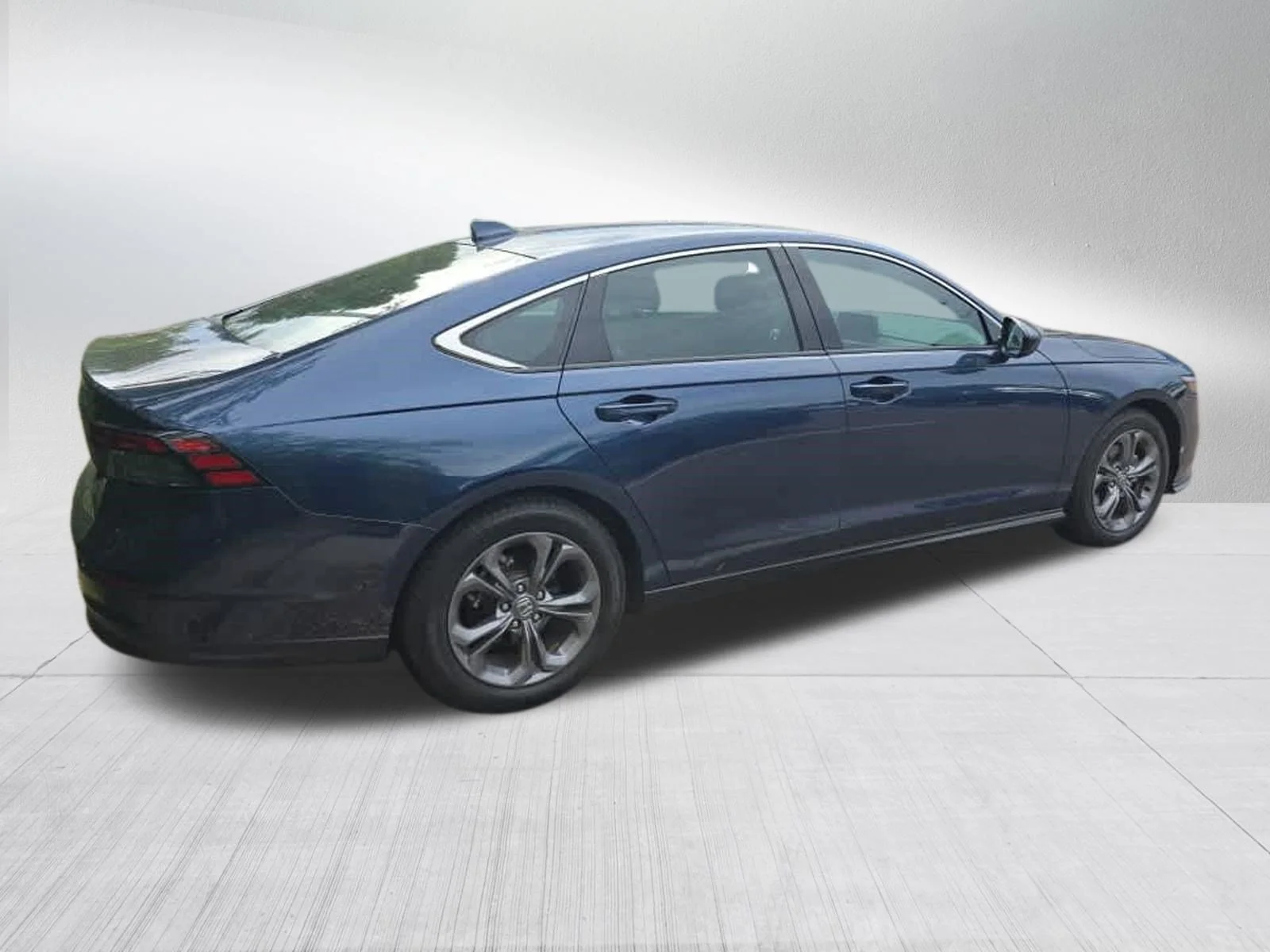 2024 Honda Accord EX - Photo 16