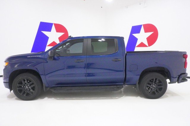 Used 2023 Northsky Blue Metallic Chevrolet Custom image 10