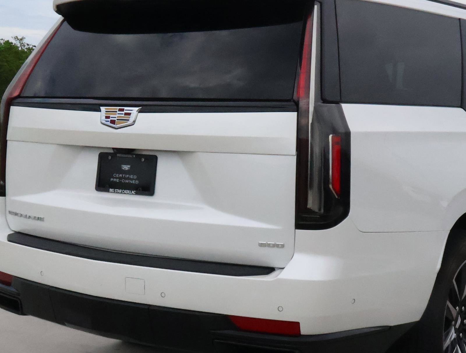 Used 2024 Crystal White Tricoat Cadillac Sport image 9