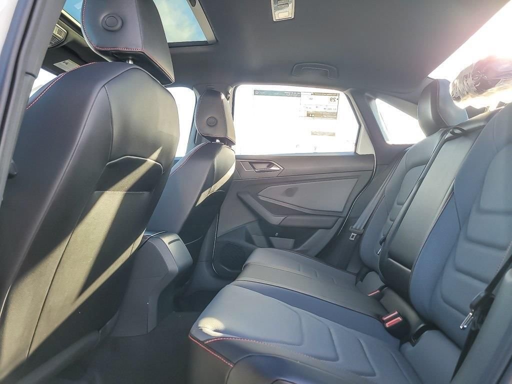 New 2026 Pure White Volkswagen 2.0T Autobahn image 9
