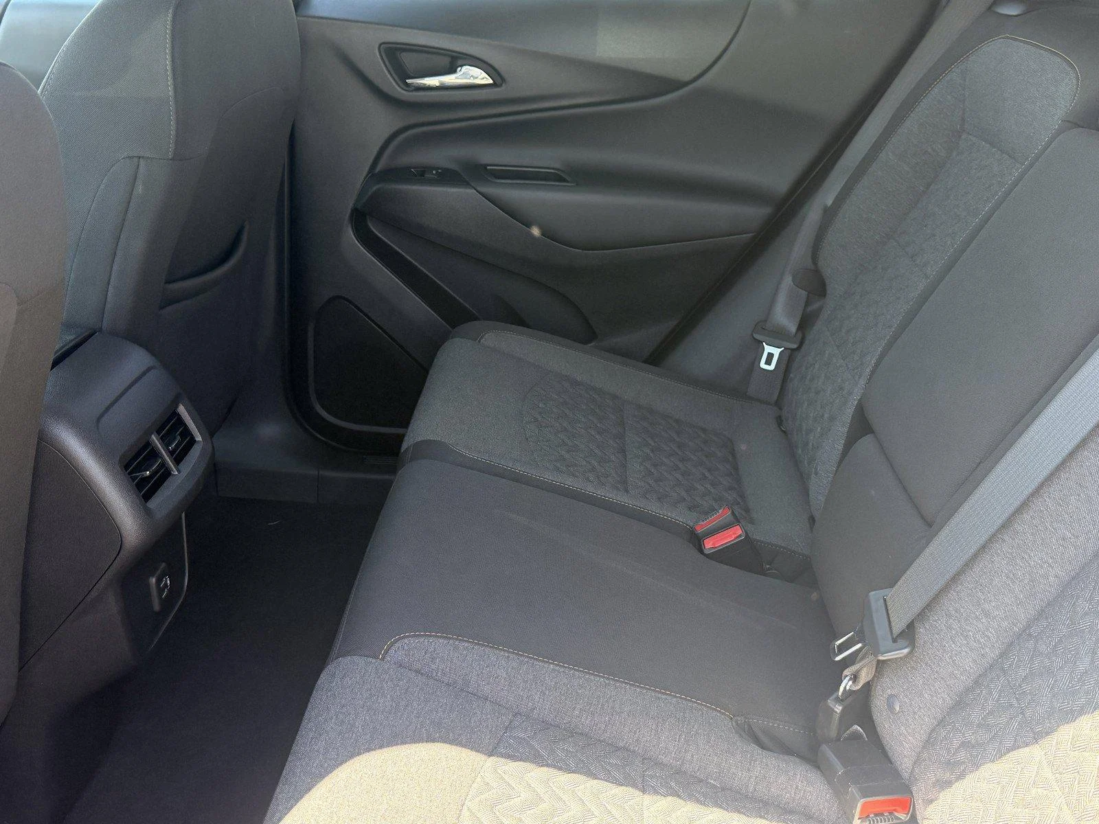 Used 2024 Summit White Chevrolet LT image 13