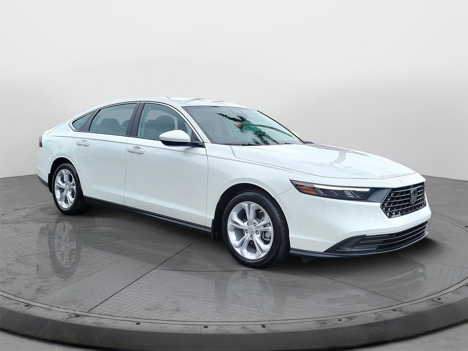 2025 Honda Accord LX - Photo 31