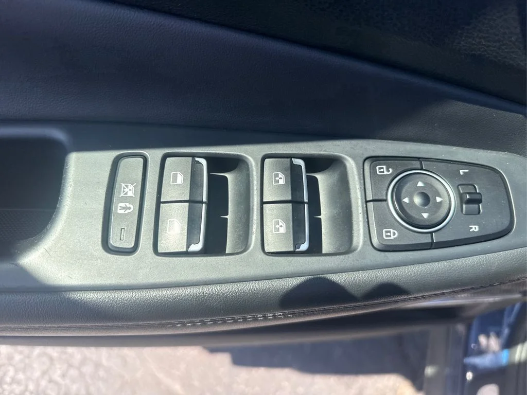 Used 2020 Stormy Blue Hyundai Limited image 32