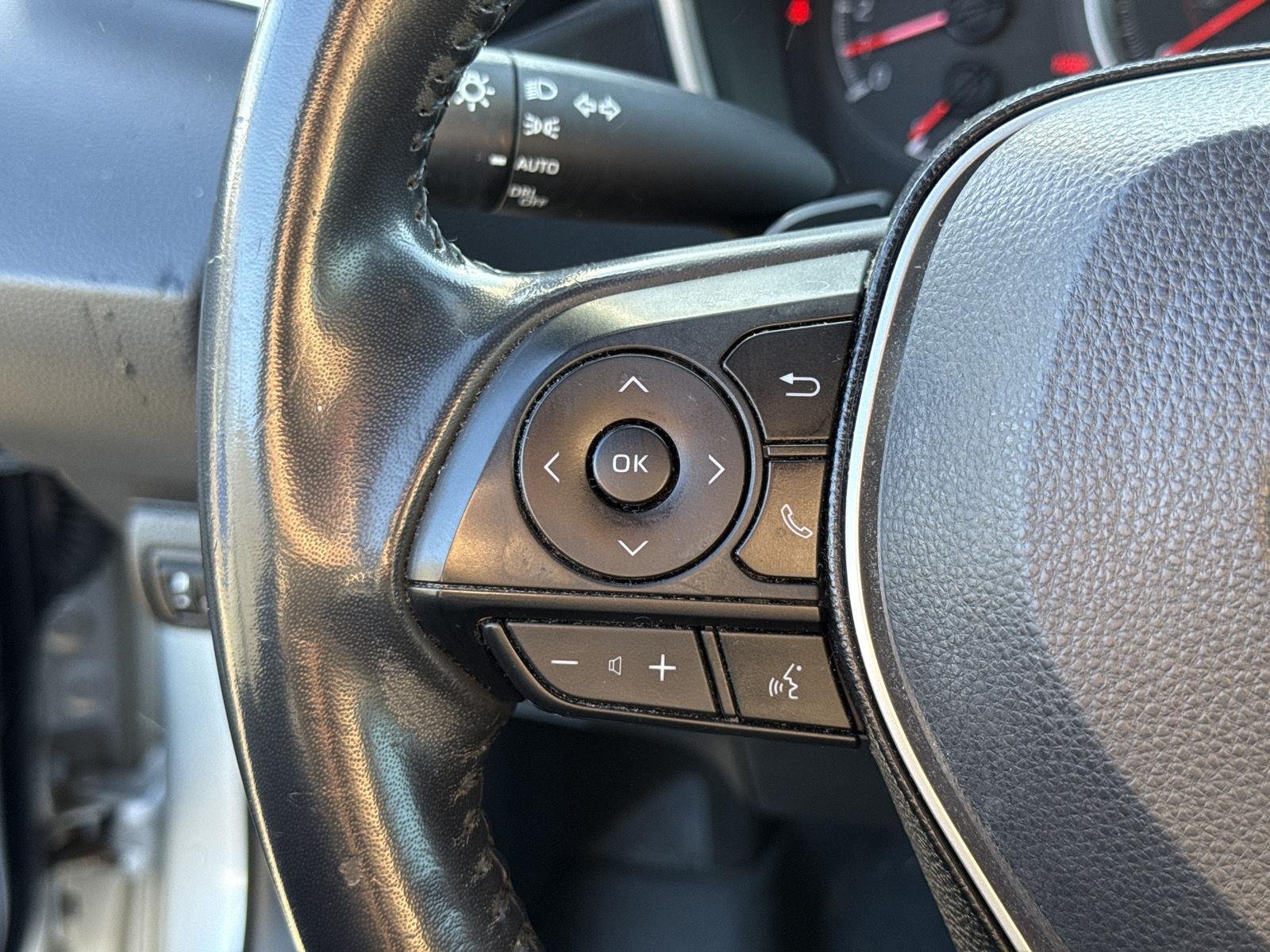 Used 2019 Classic Silver Metallic Toyota SE image 10