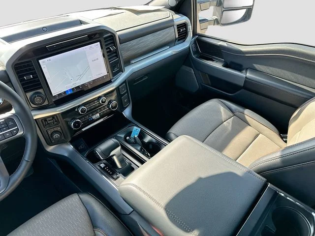 Used 2025 Gray Ford Lariat image 23