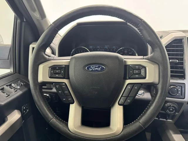 Used 2019 White Platinum Clearcoat Metallic Ford Lariat image 26