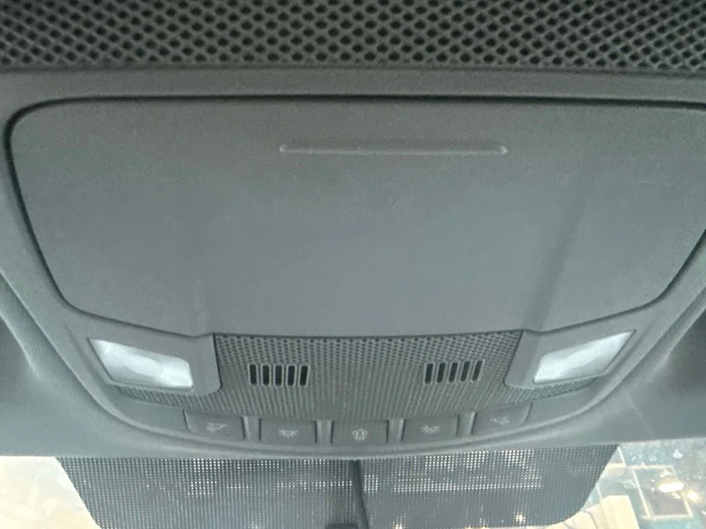 Used 2017 Silver Ford XLT image 19