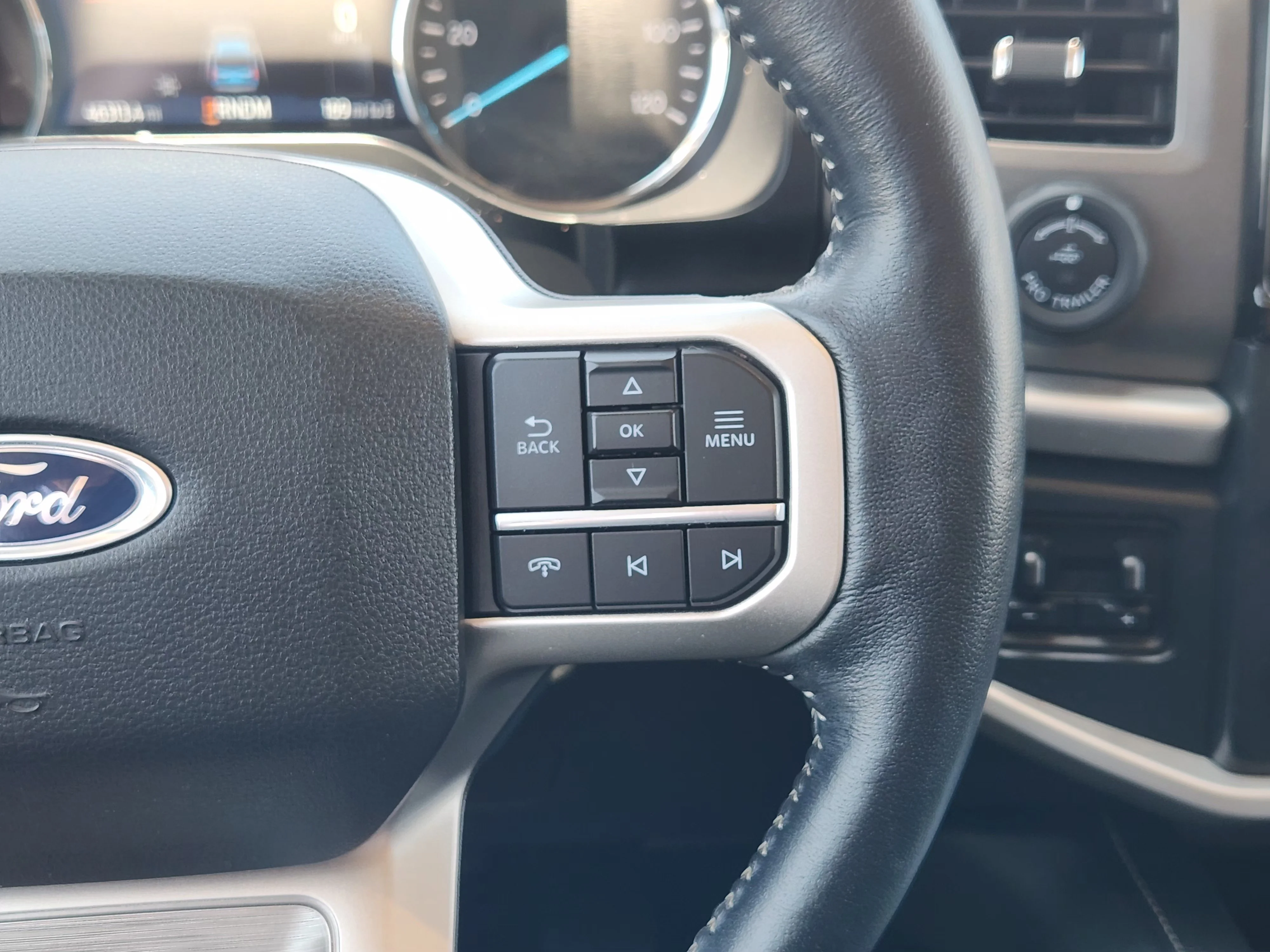 Used 2022 Silver Ford XLT image 29
