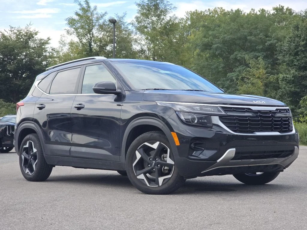 Used 2024 Black Kia EX image 2
