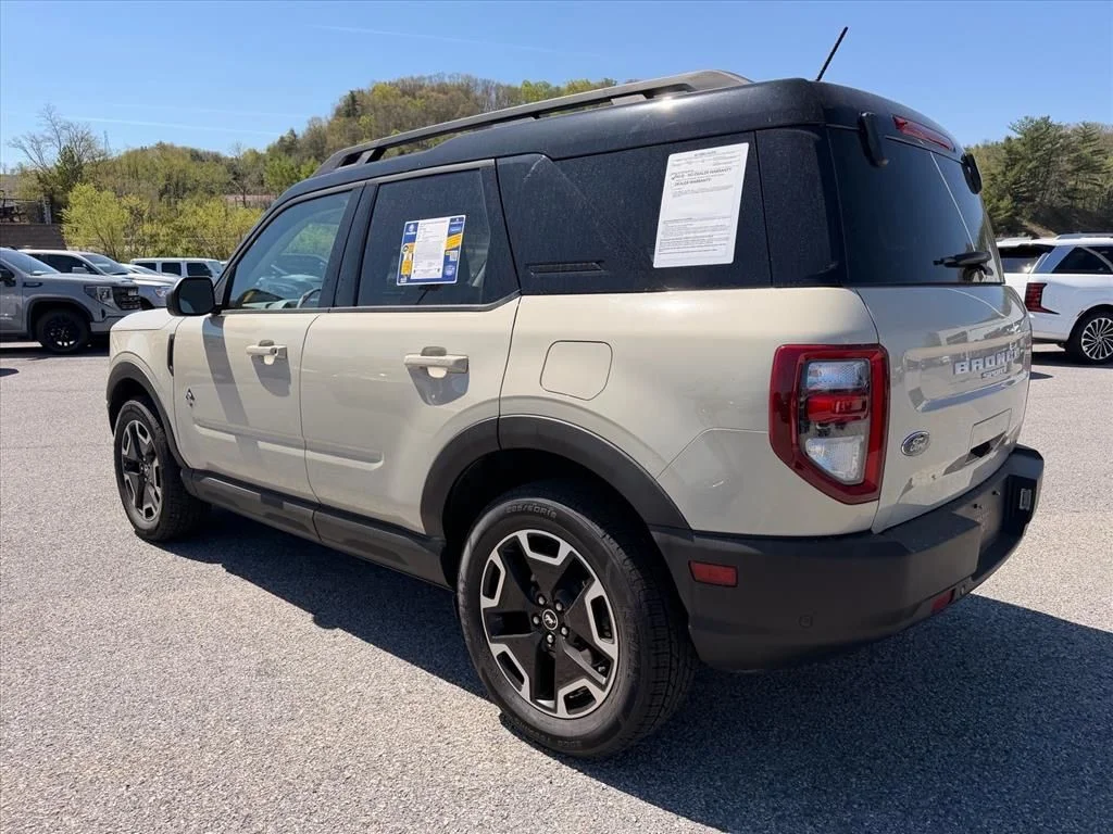Used 2024 Beige Ford Outer Banks image 5