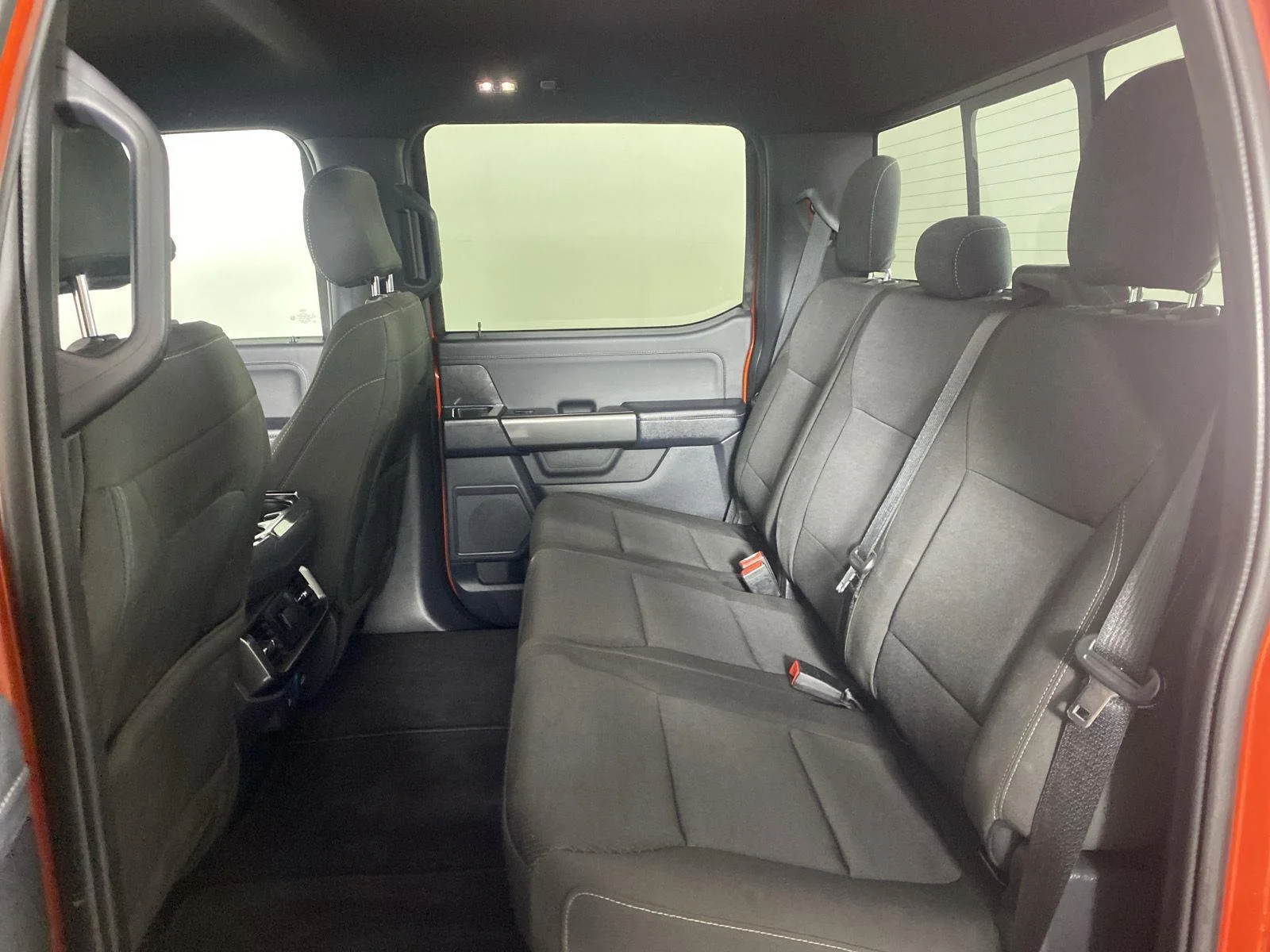 Used 2023 Hot Pepper Red Tinted Clearcoat Ford XLT image 27