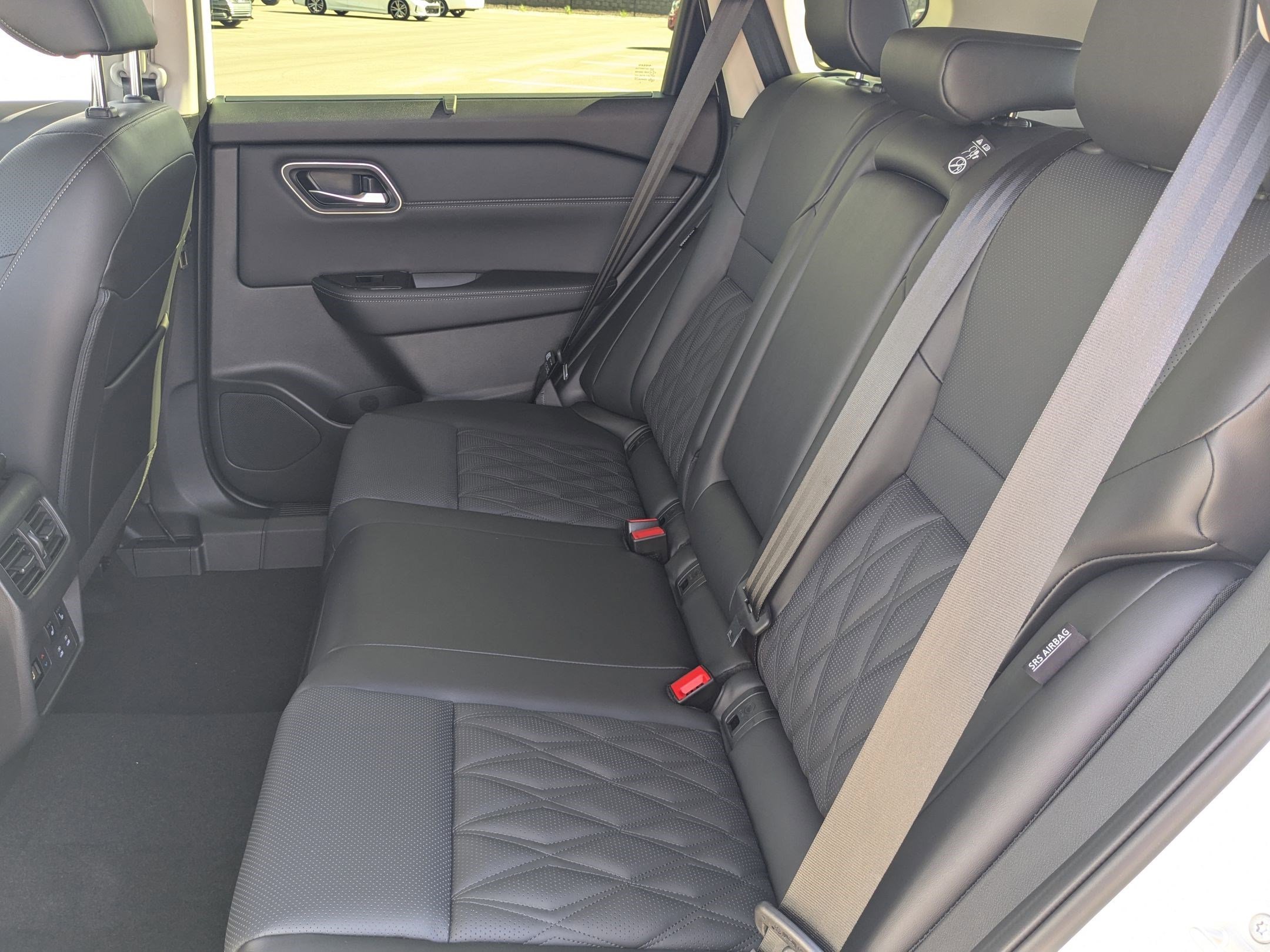 New 2026 Everest White Pearl Tricoat Nissan Platinum image 16