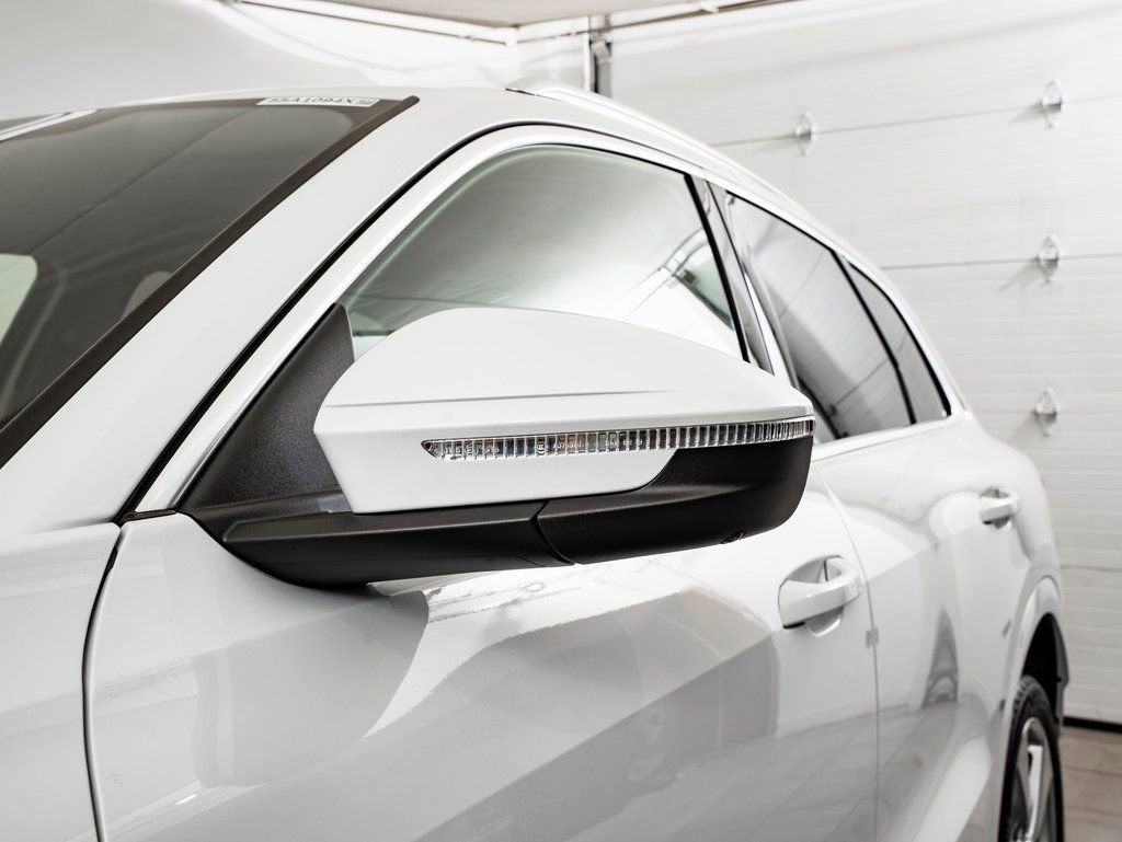 Used 2025 Glacier White Audi 2.0T Premium Plus image 17