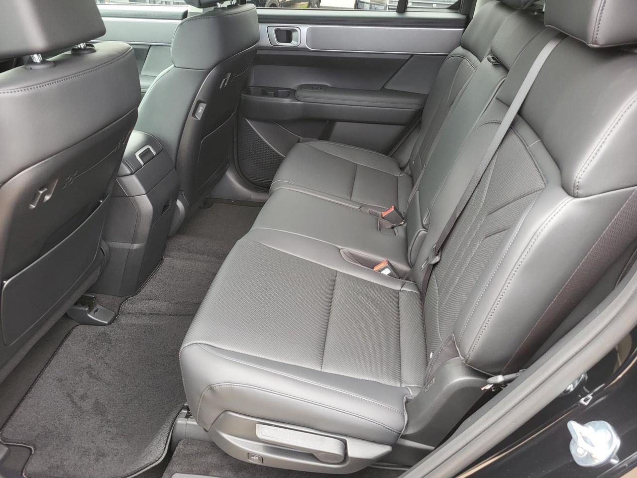 New 2026 Phantom Black Hyundai SEL image 12