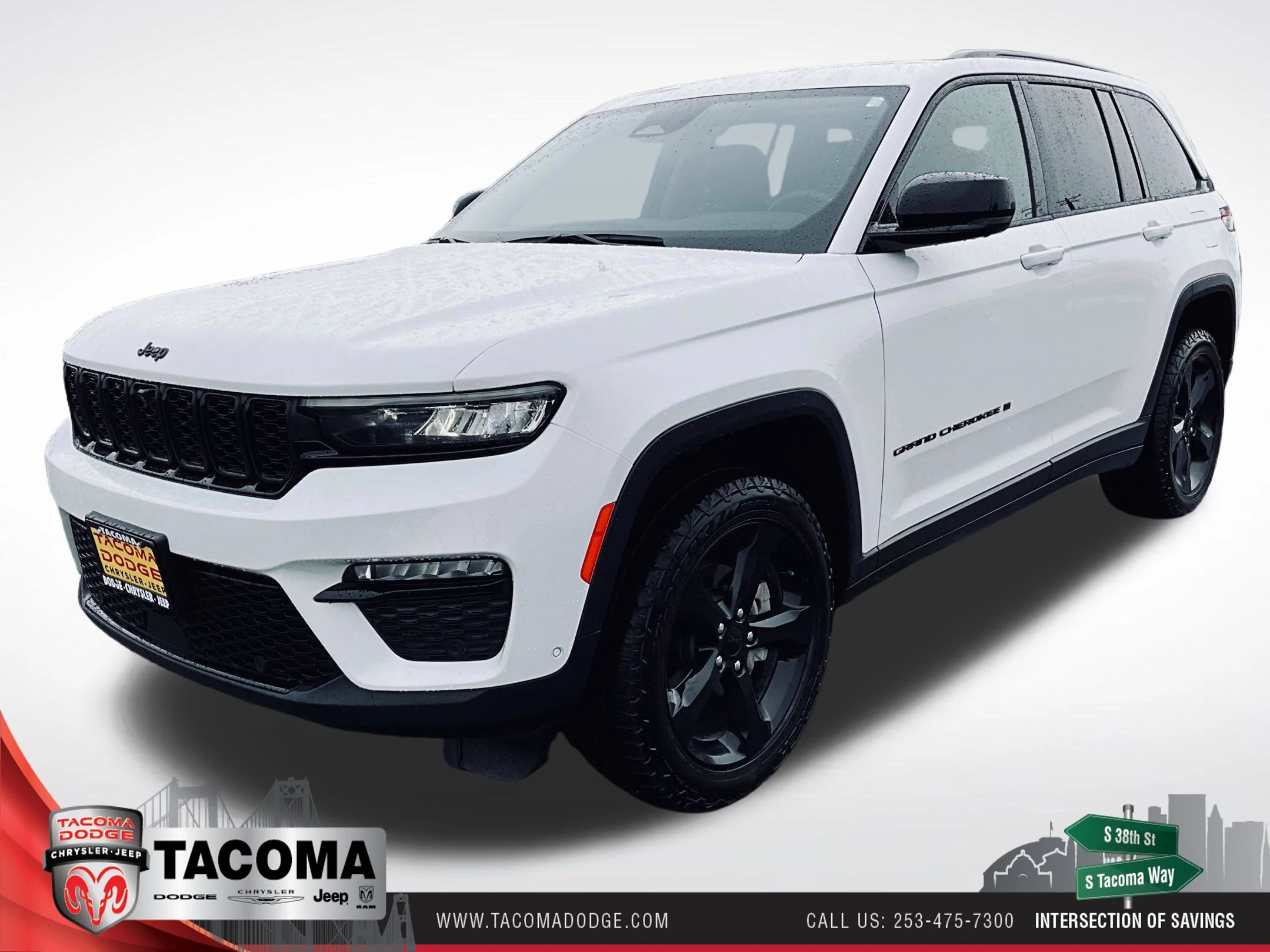 Used 2023 White Jeep Limited image 1