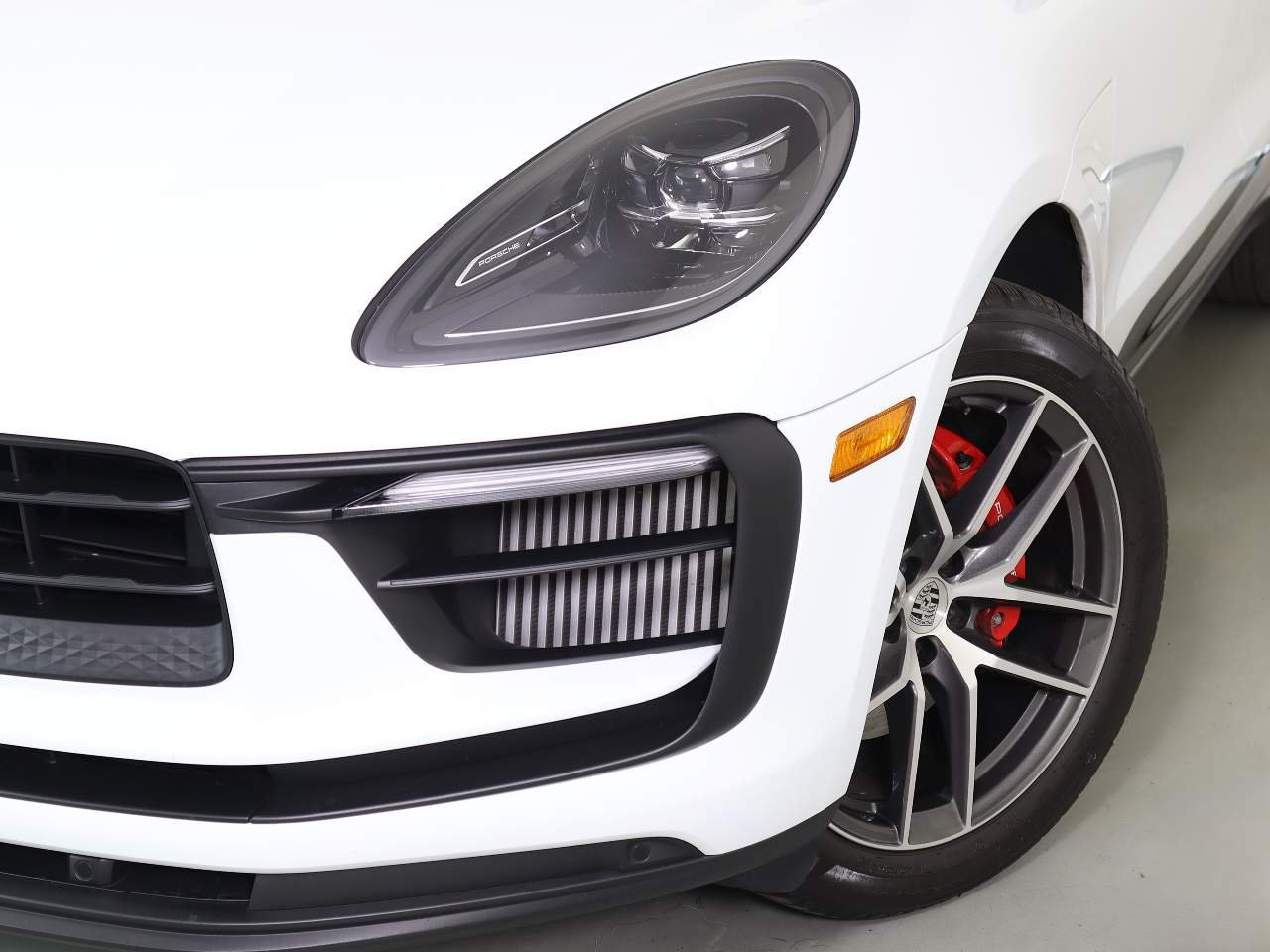 Used 2022 White Porsche S image 12