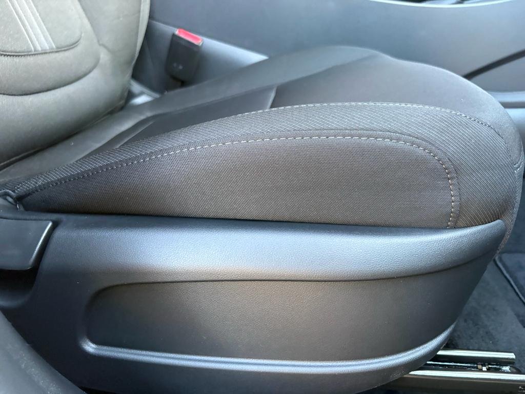 New 2026 Shimmering Silver Hyundai SEL FWD image 27