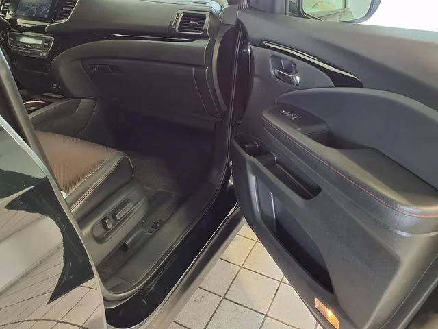 Certified Used 2023 Crystal Black Pearl Honda Black Edition image 27