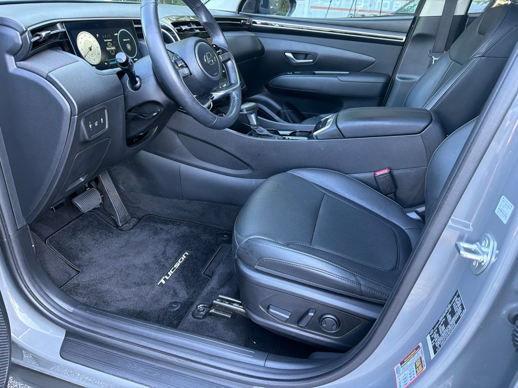 Used 2024 Gray Hyundai SEL image 9