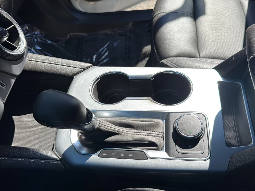 Used 2024 White Chevrolet LT image 19