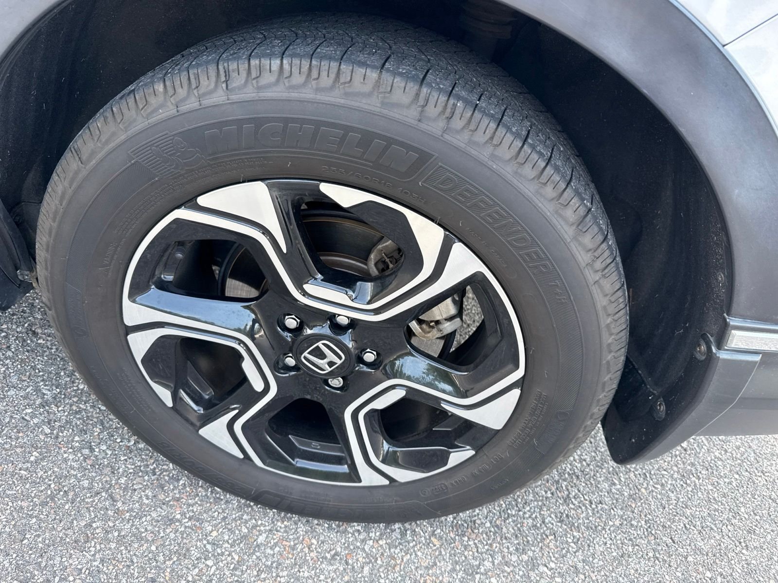 Used 2019  Honda Touring image 5