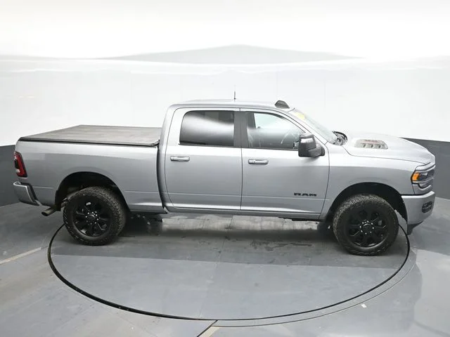 Used 2023 Silver Ram Laramie image 16