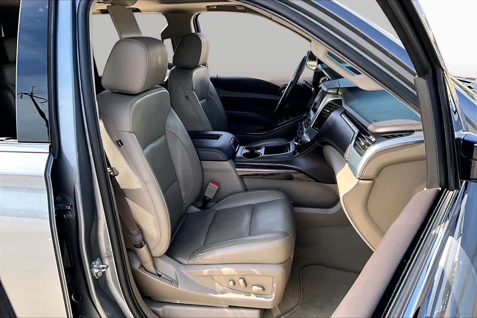 Used 2019 Satin Steel Metallic Chevrolet LT image 9