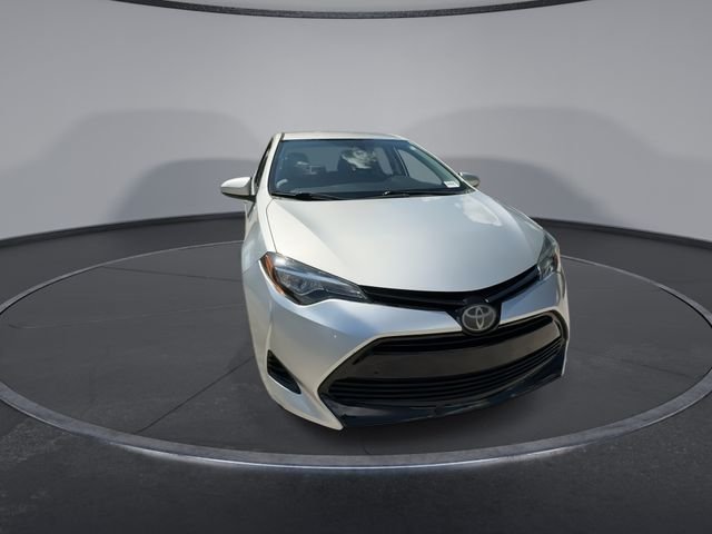 Used 2018 Toyota Corolla LE with VIN 5YFBURHEXJP822913 for sale in North Miami, FL