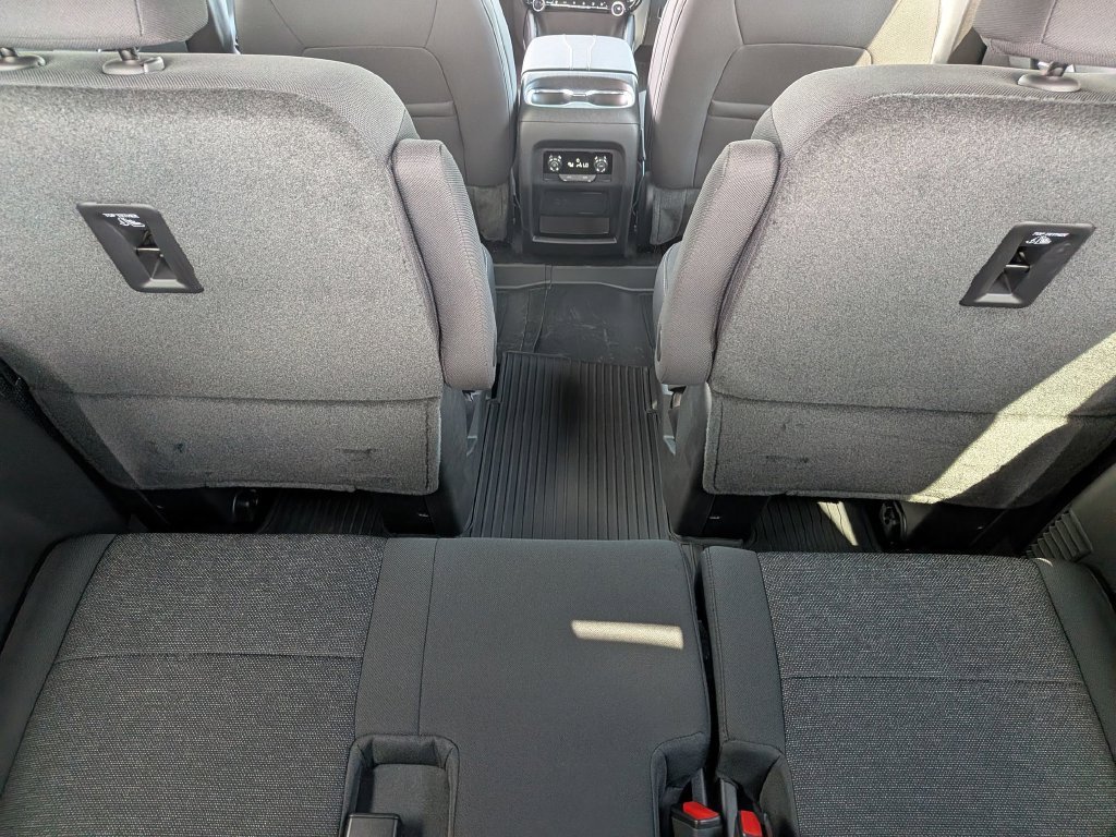 New 2026 Summit White Chevrolet LT image 31